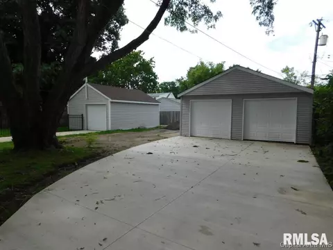1633 W Monroe, Springfield, IL 62704 photo 2