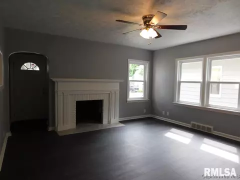 1633 W Monroe, Springfield, IL 62704 photo 9
