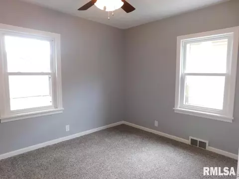 1633 W Monroe, Springfield, IL 62704 photo 15