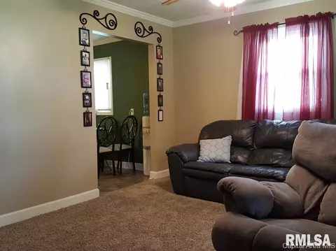 2257 E Converse Ave, Springfield, IL 62702 photo 2