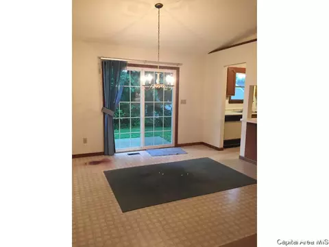 800 Diane Ct, Springfield, IL 62702 photo 7