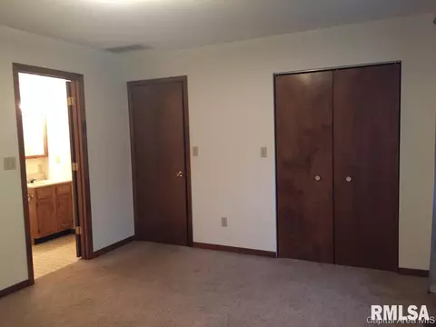 800 Diane Ct, Springfield, IL 62702 photo 17