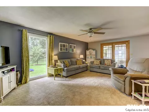 2308 Grinnell Dr, Springfield, IL 62704 photo 8
