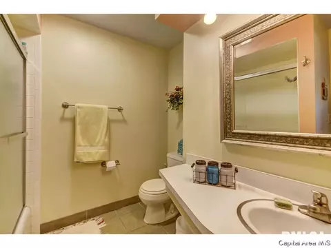 2308 Grinnell Dr, Springfield, IL 62704 photo 20