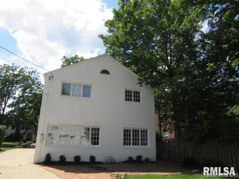 1526 Bates Ave, Springfield, IL 62704 photo 3