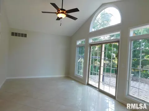 2312 Harbor Lndg, Springfield, IL 62712 photo 8