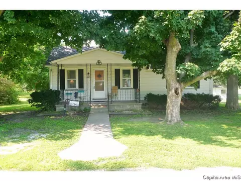 229 E Burch St, Wataga, IL 61488 photo 2