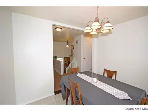 2608 Griffiths, Springfield, IL 62702 photo 9