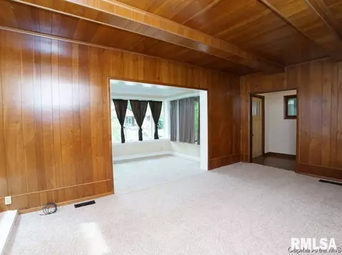 705 W Vine St, Springfield, IL 62704 photo 9