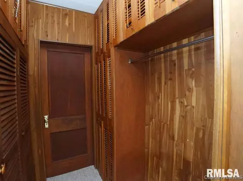 705 W Vine St, Springfield, IL 62704 photo 24