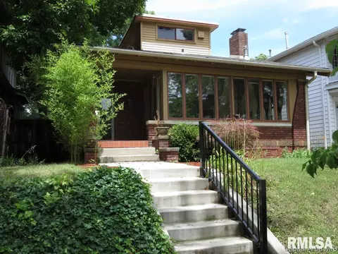 705 W Vine St, Springfield, IL 62704 photo 2