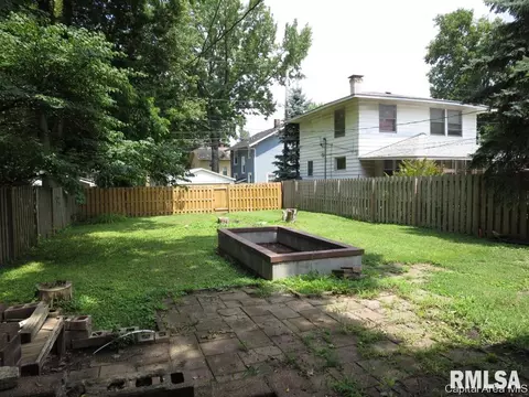 705 W Vine St, Springfield, IL 62704 photo 16