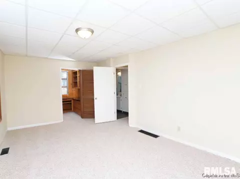 705 W Vine St, Springfield, IL 62704 photo 20