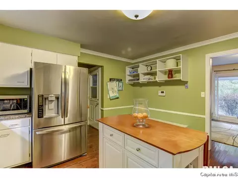2328 S Bates Ave, Springfield, IL 62704 photo 6
