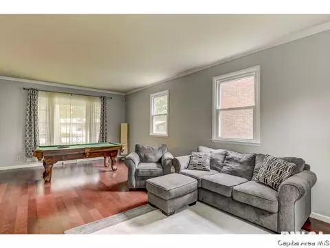 2328 S Bates Ave, Springfield, IL 62704 photo 12