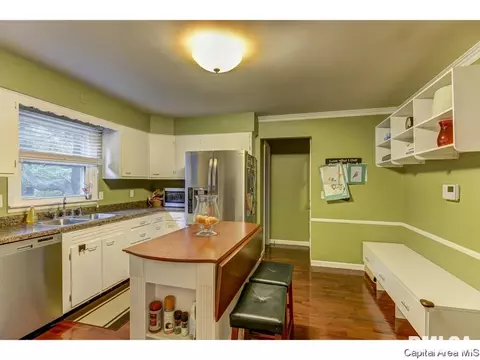 2328 S Bates Ave, Springfield, IL 62704 photo 5