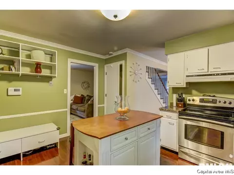 2328 S Bates Ave, Springfield, IL 62704 photo 7