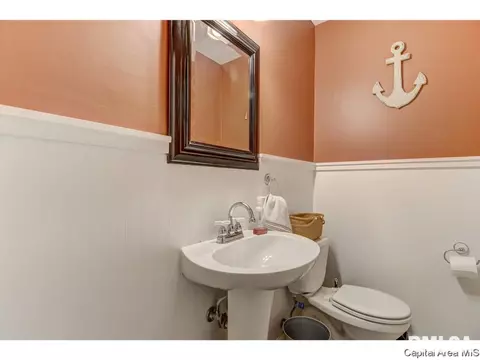2328 S Bates Ave, Springfield, IL 62704 photo 21