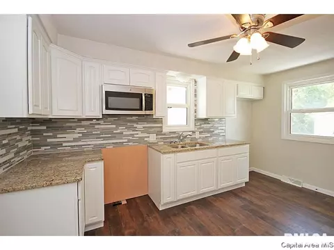 2033 Gregory Ct, Springfield, IL 62703 photo 7