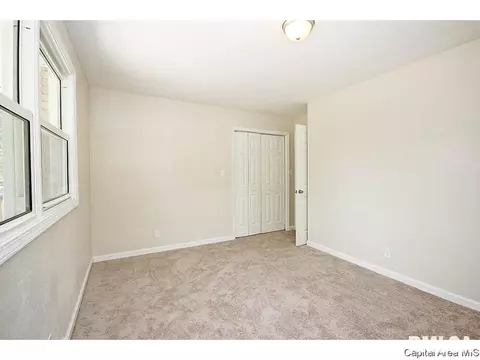 2033 Gregory Ct, Springfield, IL 62703 photo 10