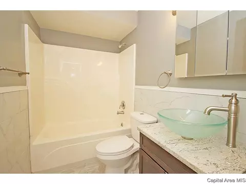 2033 Gregory Ct, Springfield, IL 62703 photo 19