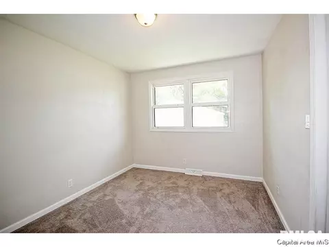 2033 Gregory Ct, Springfield, IL 62703 photo 17