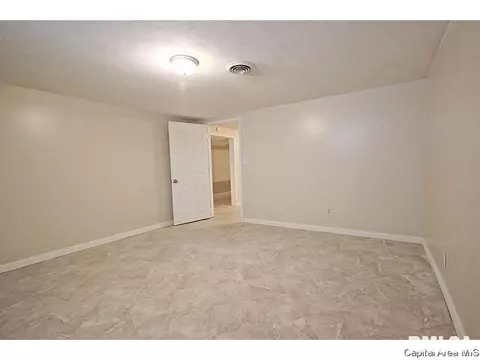 2033 Gregory Ct, Springfield, IL 62703 photo 23