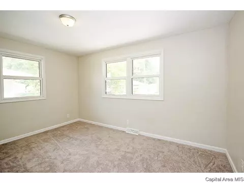 2033 Gregory Ct, Springfield, IL 62703 photo 16
