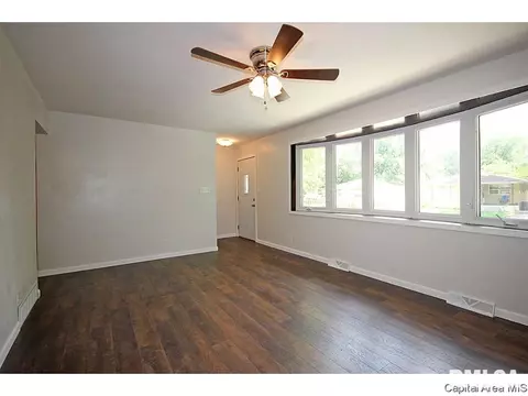 2033 Gregory Ct, Springfield, IL 62703 photo 5