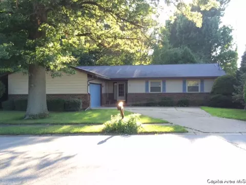 1 Providence Ln, Springfield, IL 62711 photo 1