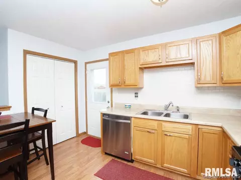 3912 Marie Dr, Springfield, IL 62707 photo 5