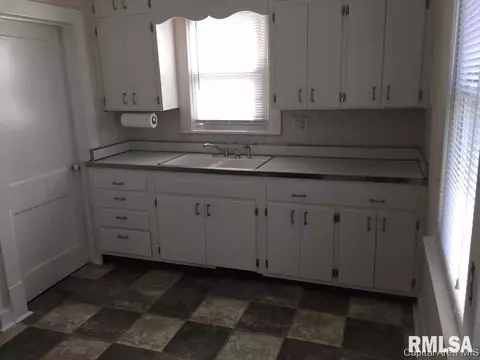 2664 S Yale, Springfield, IL 62703 photo 6
