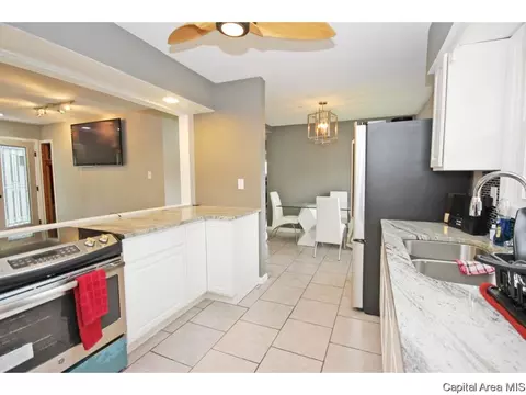2013 Randall Ct, Springfield, IL 62703 photo 9