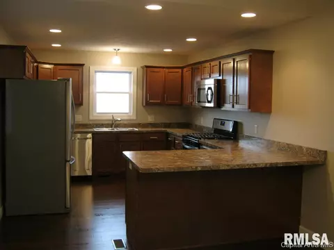 4621 Thompson Rd, Springfield, IL 62711 photo 7