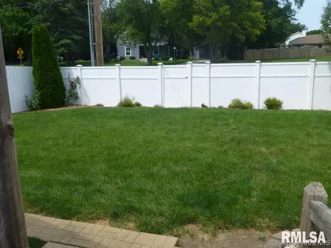 3621 Troon Dr, Springfield, IL 62712 photo 11