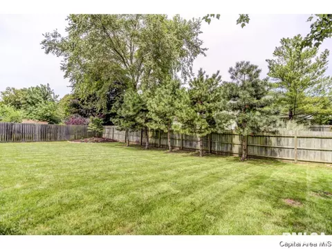 425 Yeoman Dr, Springfield, IL 62704 photo 36