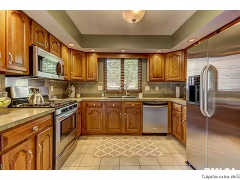 425 Yeoman Dr, Springfield, IL 62704 photo 5