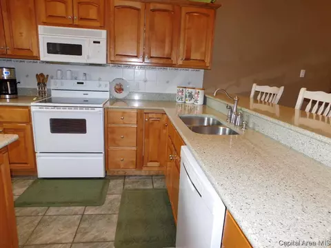 6714 Preston Dr, Springfield, IL 62711 photo 8