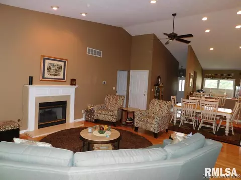 6714 Preston Dr, Springfield, IL 62711 photo 6
