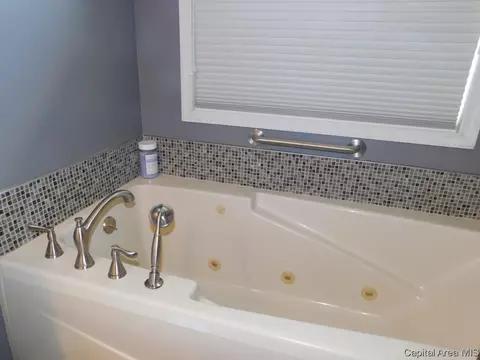 6714 Preston Dr, Springfield, IL 62711 photo 14
