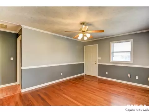 2000 E Converse St, Springfield, IL 62702 photo 4