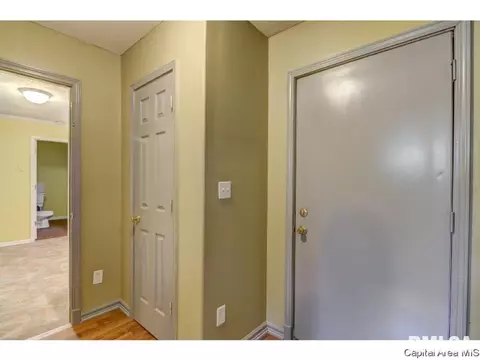 2000 E Converse St, Springfield, IL 62702 photo 21