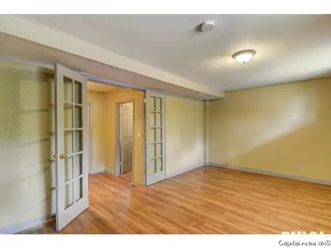 2000 E Converse St, Springfield, IL 62702 photo 2