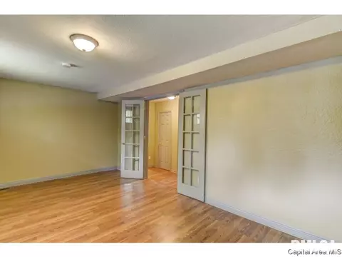 2000 E Converse St, Springfield, IL 62702 photo 17