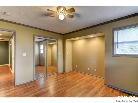 2000 E Converse St, Springfield, IL 62702 photo 11