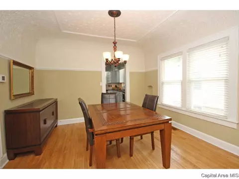 1744 S Douglas, Springfield, IL 62704 photo 9