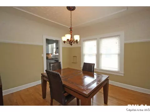 1744 S Douglas, Springfield, IL 62704 photo 11