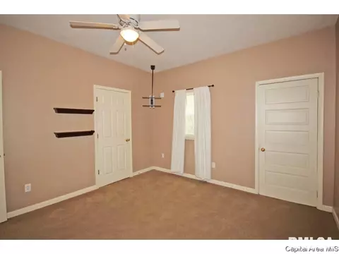 2027 N 19th, Springfield, IL 62702 photo 17