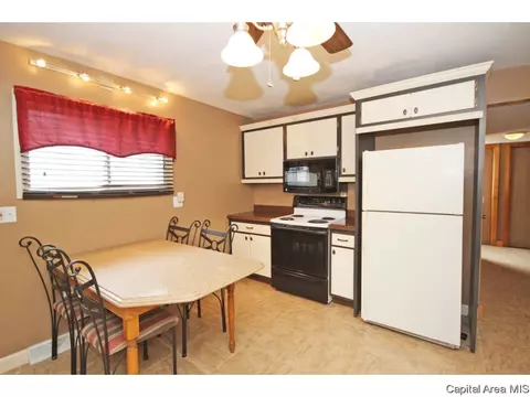 2027 N 19th, Springfield, IL 62702 photo 14