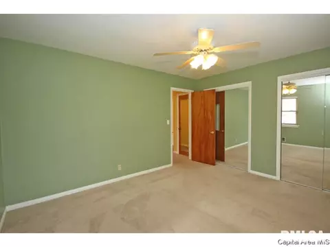 2152 S Walnut, Springfield, IL 62704 photo 14